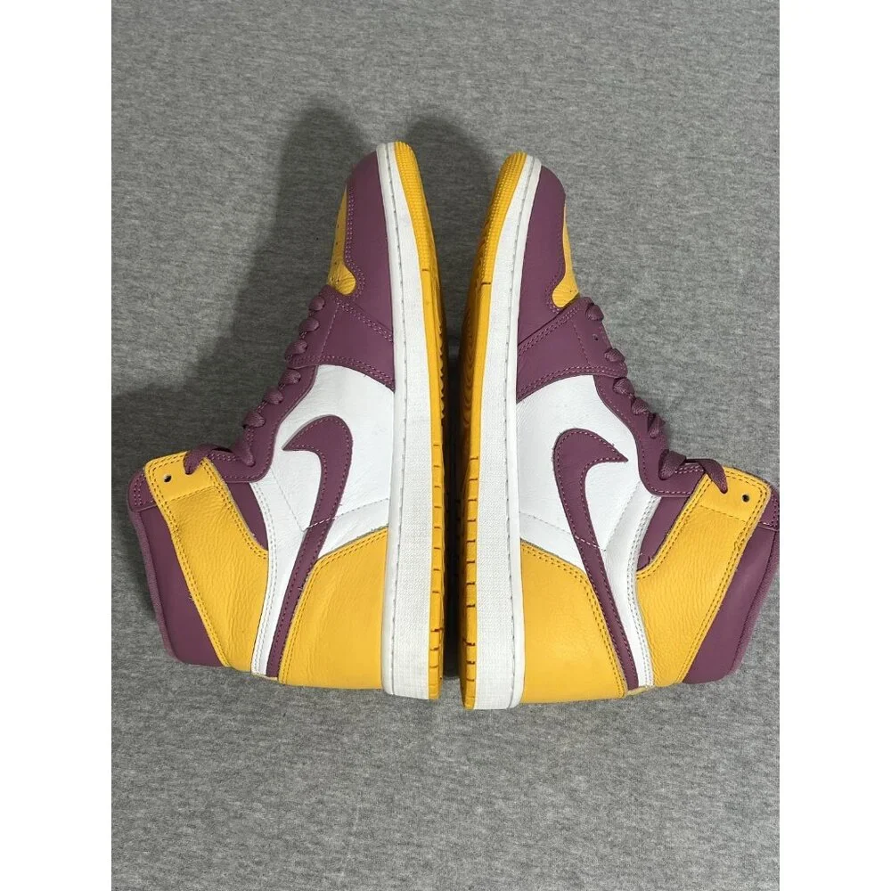 Air Jordan 1 Retro High OG Shoes Mens Size 11 Lakers 555088-706 - Picture 11 of 16